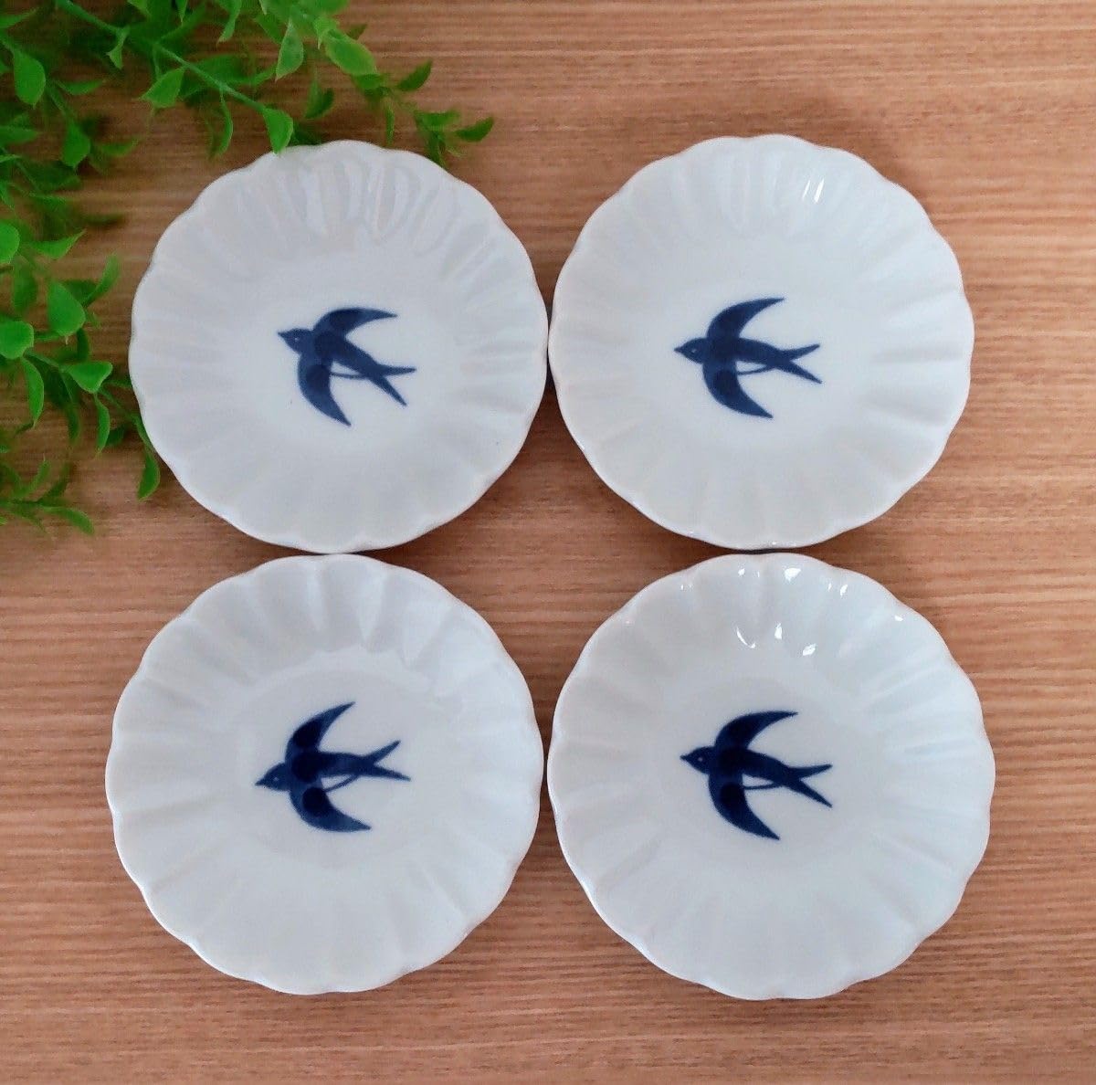 Amazon.co.jp: 美濃焼 つばめ 小皿 豆皿 ツバメ 和食器 4枚 : ホーム